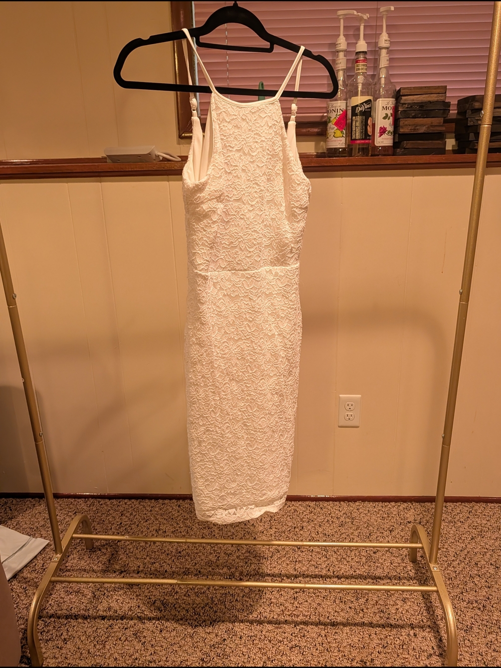 Lulu's white lace bodycon dress